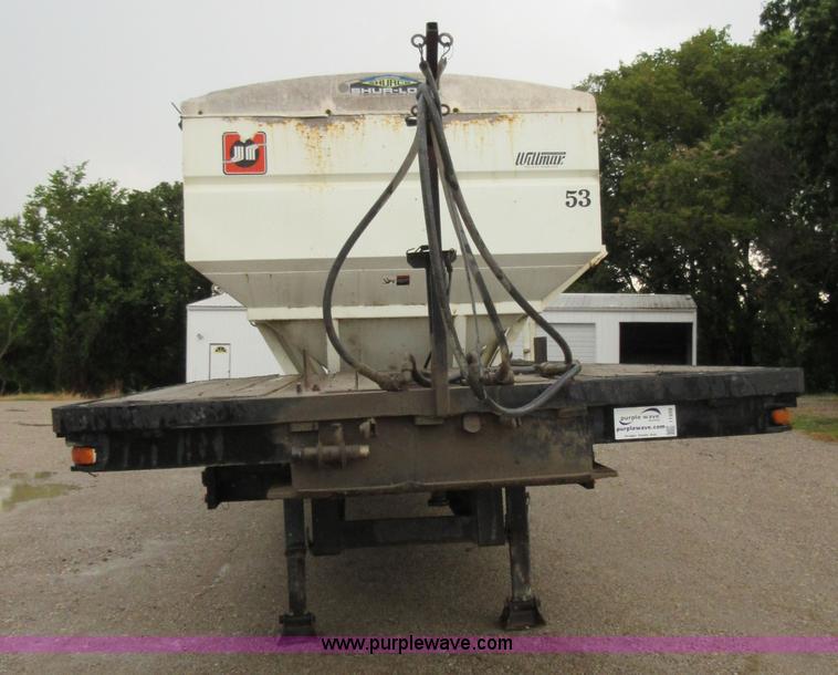 image for item I1989 1978 Transport Systems Inc drop deck trailer