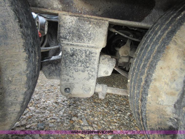 image for item I1989 1978 Transport Systems Inc drop deck trailer