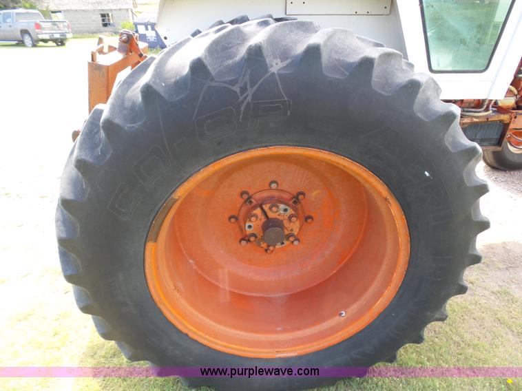 image for item J6059 1980 Case 2390 tractor