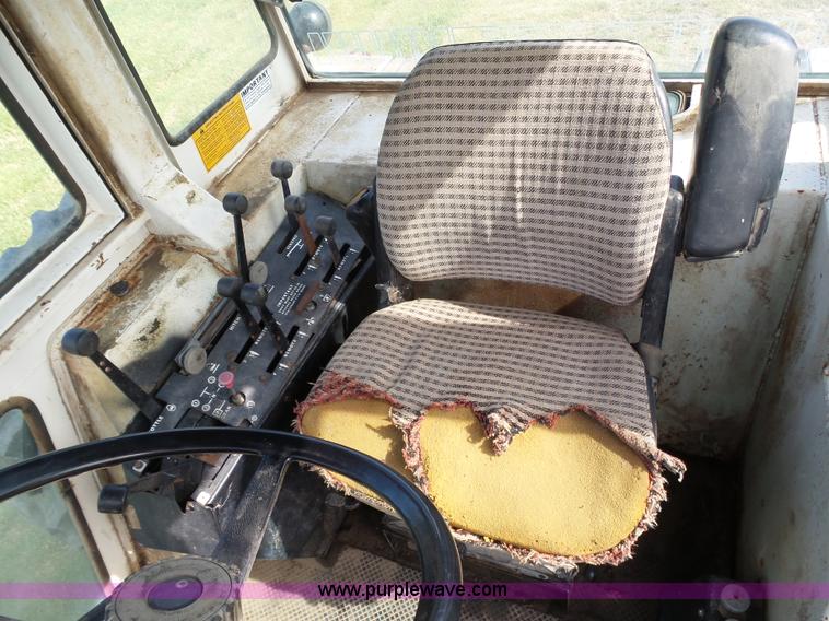 image for item J6059 1980 Case 2390 tractor