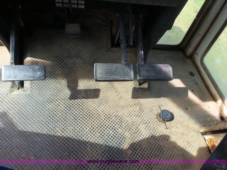 image for item J6059 1980 Case 2390 tractor