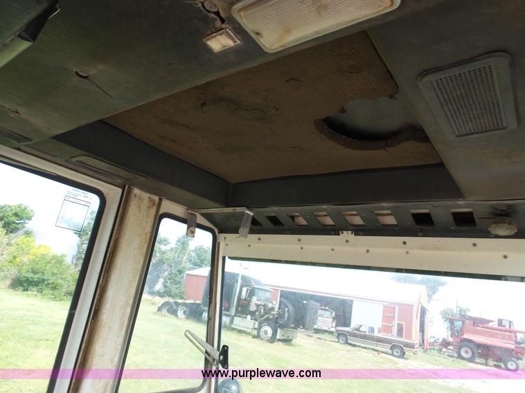 image for item J6059 1980 Case 2390 tractor