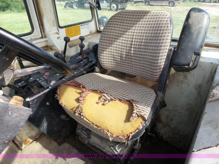 image for item J6059 1980 Case 2390 tractor