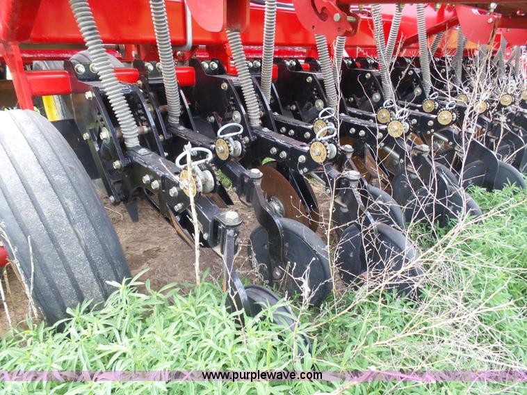 image for item J6081 2008 Sunflower 9434-40 no-till grain drill