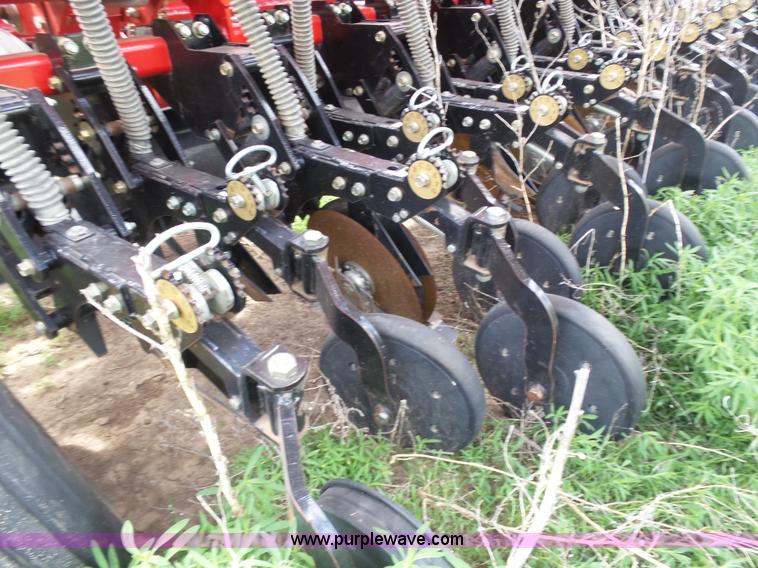 image for item J6081 2008 Sunflower 9434-40 no-till grain drill