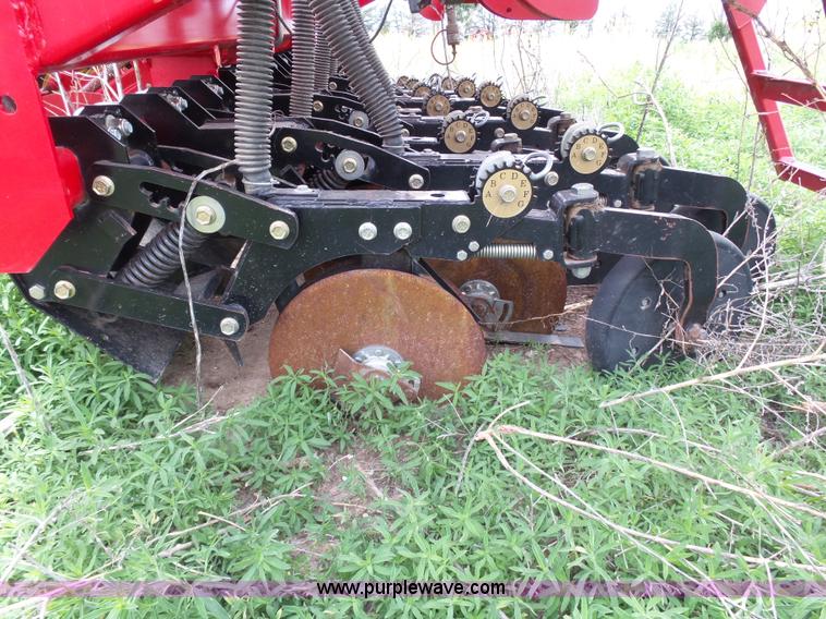 image for item J6081 2008 Sunflower 9434-40 no-till grain drill