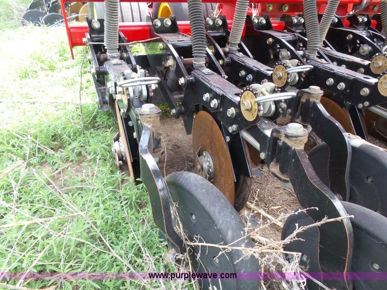 image for item J6081 2008 Sunflower 9434-40 no-till grain drill