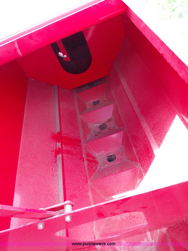 image for item J6081 2008 Sunflower 9434-40 no-till grain drill