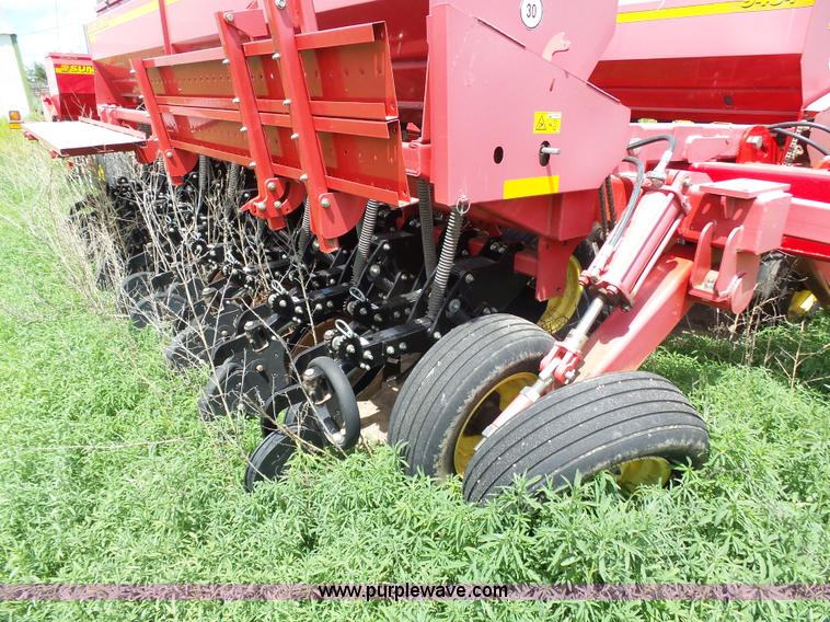 image for item J6081 2008 Sunflower 9434-40 no-till grain drill