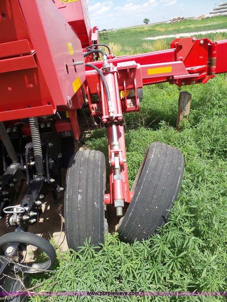 image for item J6081 2008 Sunflower 9434-40 no-till grain drill