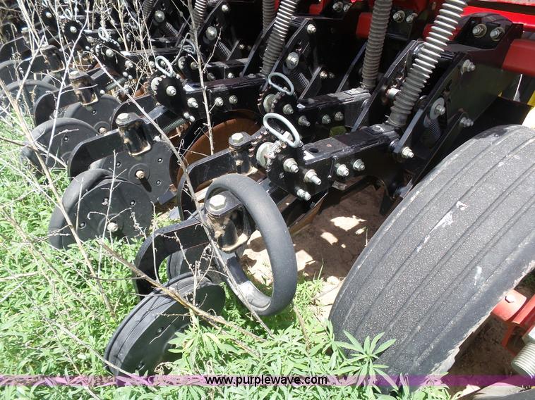 image for item J6081 2008 Sunflower 9434-40 no-till grain drill
