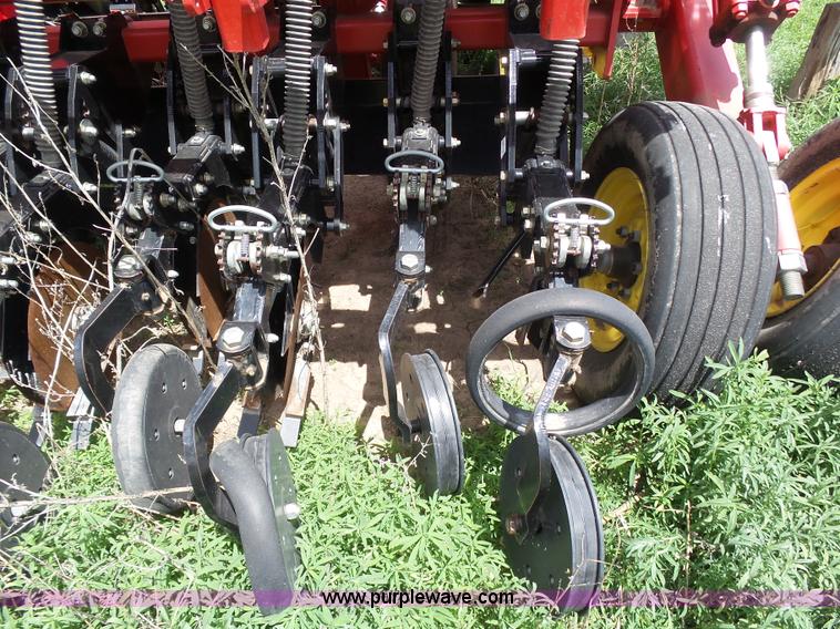 image for item J6081 2008 Sunflower 9434-40 no-till grain drill