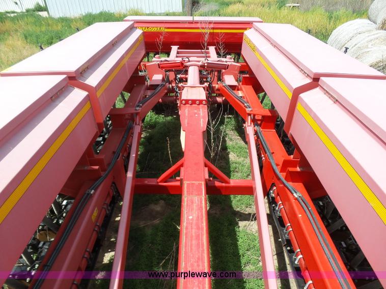 image for item J6081 2008 Sunflower 9434-40 no-till grain drill