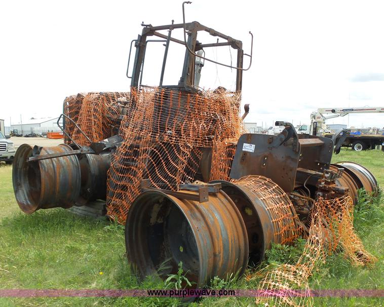 image for item J6095 2011 John Deere 9430 4WD tractor