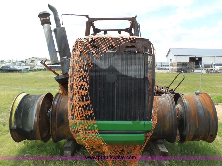 image for item J6095 2011 John Deere 9430 4WD tractor