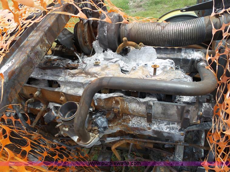 image for item J6095 2011 John Deere 9430 4WD tractor