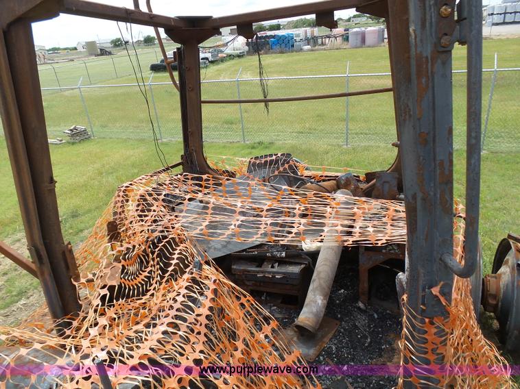 image for item J6095 2011 John Deere 9430 4WD tractor