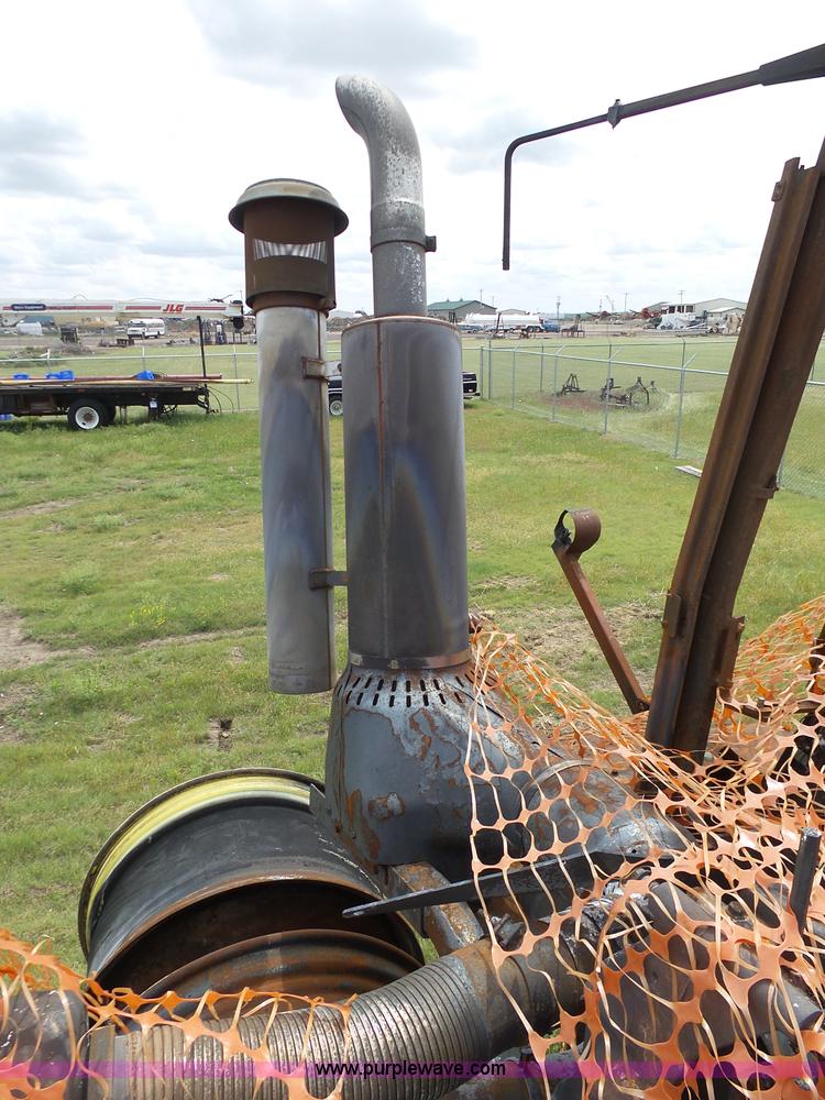 image for item J6095 2011 John Deere 9430 4WD tractor