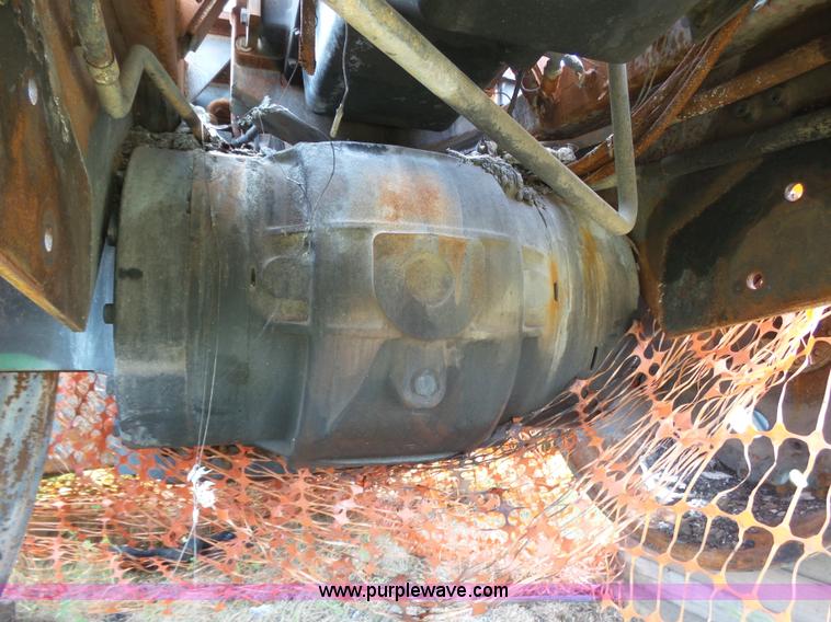 image for item J6095 2011 John Deere 9430 4WD tractor