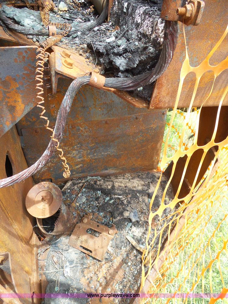 image for item J6095 2011 John Deere 9430 4WD tractor