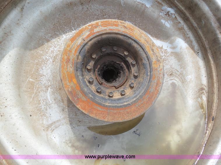 image for item J6117 Redball 7830 self-propelled sprayer