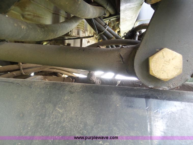 image for item J6117 Redball 7830 self-propelled sprayer