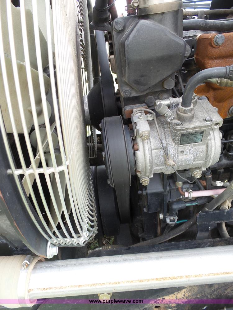 image for item J6117 Redball 7830 self-propelled sprayer