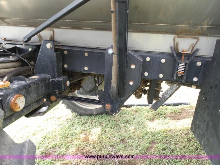 image for item J6117 Redball 7830 self-propelled sprayer