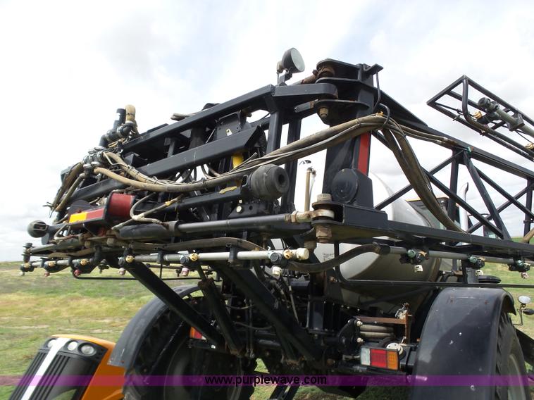 image for item J6117 Redball 7830 self-propelled sprayer