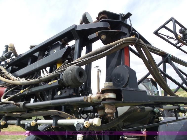 image for item J6117 Redball 7830 self-propelled sprayer