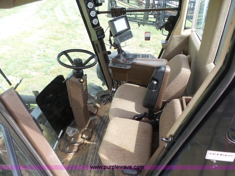 image for item J6117 Redball 7830 self-propelled sprayer