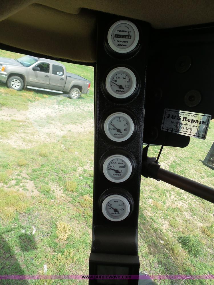 image for item J6117 Redball 7830 self-propelled sprayer