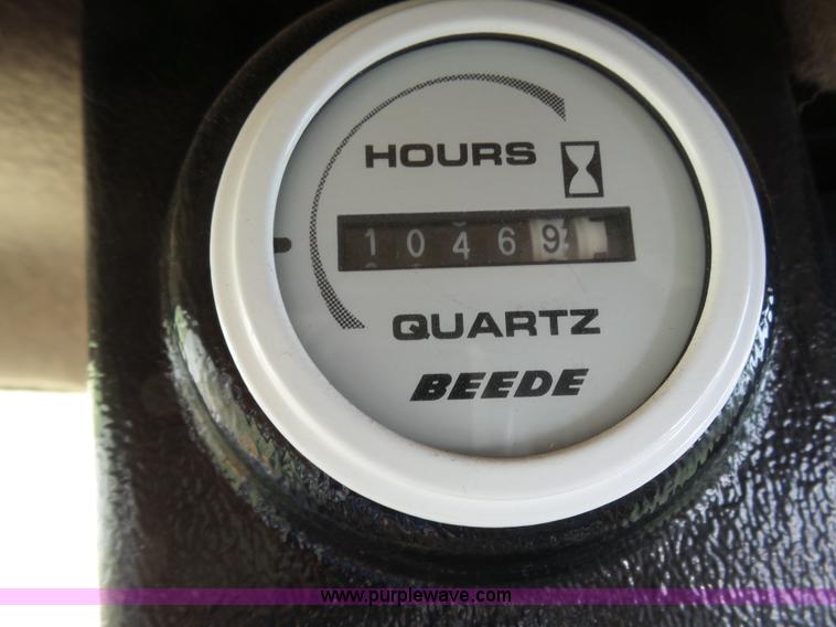 image for item J6117 Redball 7830 self-propelled sprayer