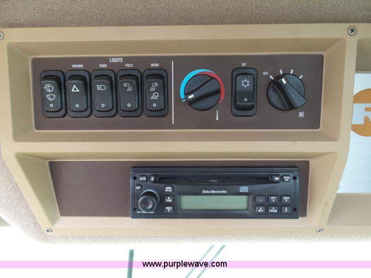 image for item J6117 Redball 7830 self-propelled sprayer