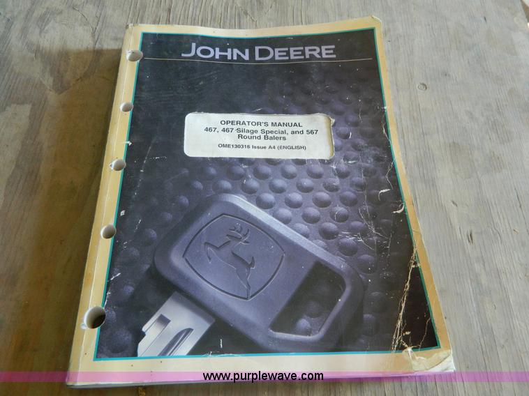 image for item J8893 2005 John Deere 567 round baler