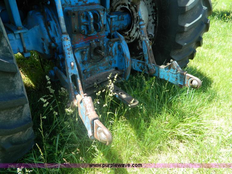 image for item J8902 1980 Ford TW20 tractor