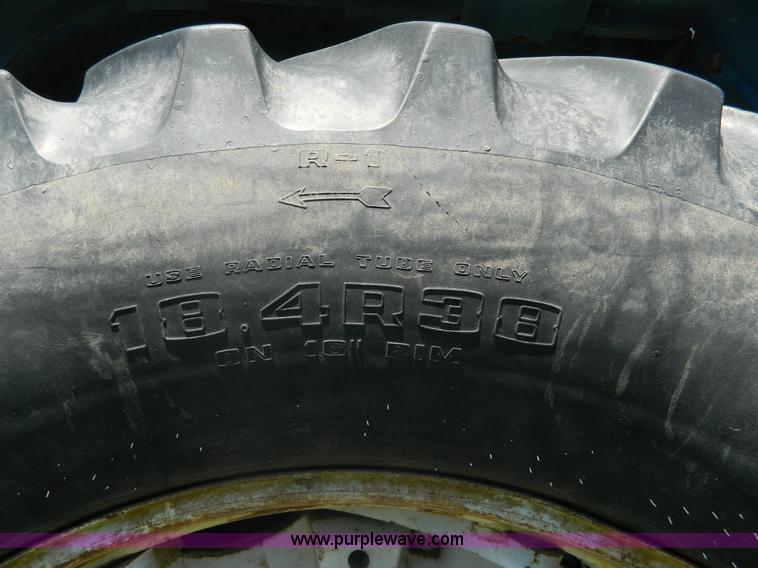 image for item J8902 1980 Ford TW20 tractor