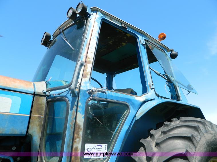 image for item J8902 1980 Ford TW20 tractor