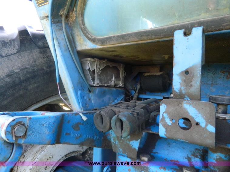 image for item J8902 1980 Ford TW20 tractor