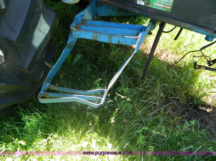 image for item J8902 1980 Ford TW20 tractor