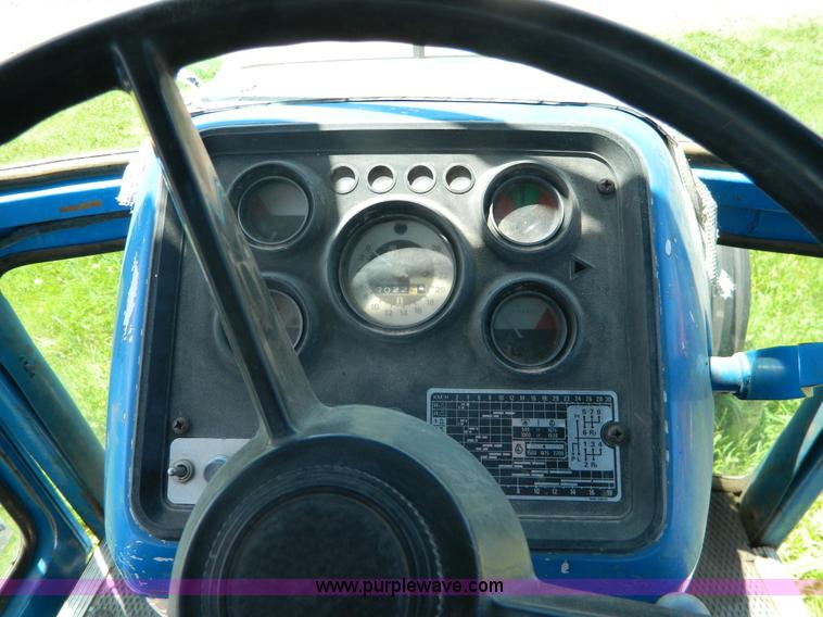 image for item J8902 1980 Ford TW20 tractor