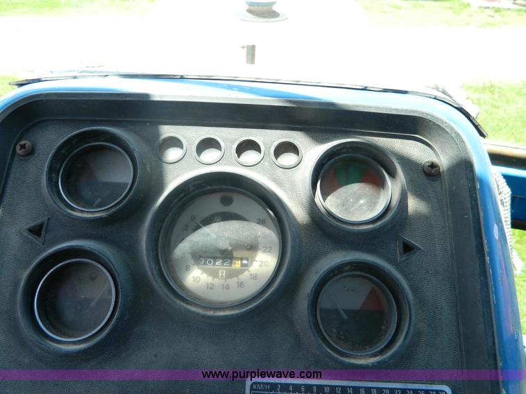 image for item J8902 1980 Ford TW20 tractor