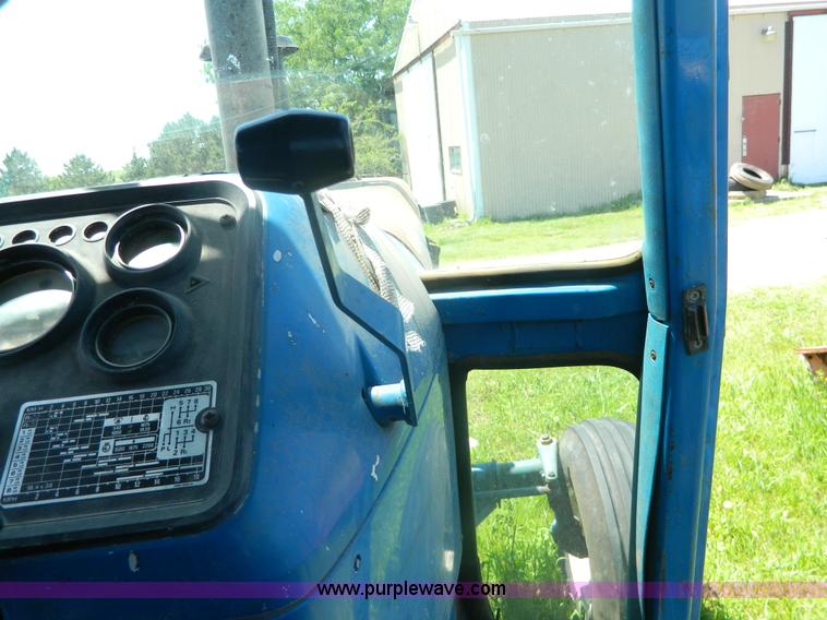 image for item J8902 1980 Ford TW20 tractor