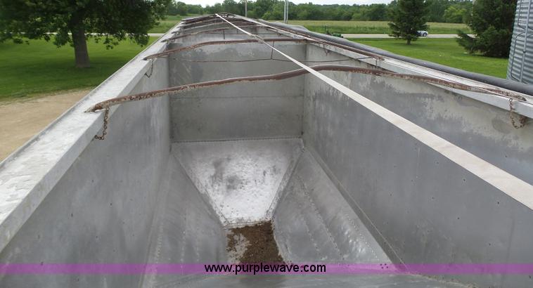 image for item K2220 1996 Timpte Super Hopper double hopper grain trailer