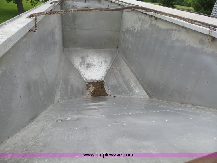 image for item K2220 1996 Timpte Super Hopper double hopper grain trailer