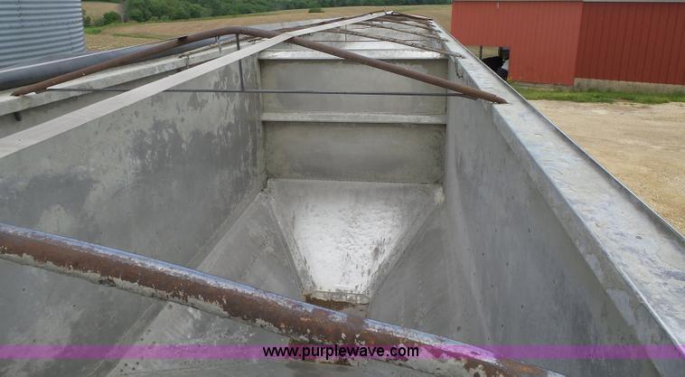 image for item K2220 1996 Timpte Super Hopper double hopper grain trailer