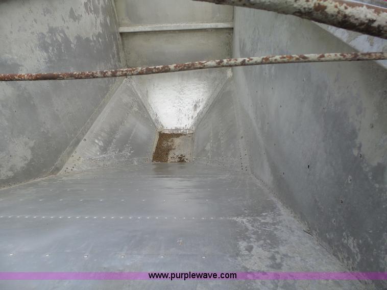 image for item K2220 1996 Timpte Super Hopper double hopper grain trailer