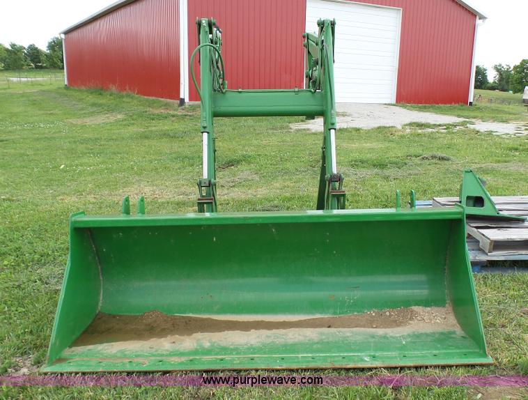 image for item K4039 John Deere 640 loader