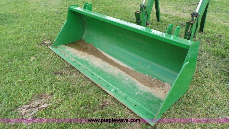 image for item K4039 John Deere 640 loader