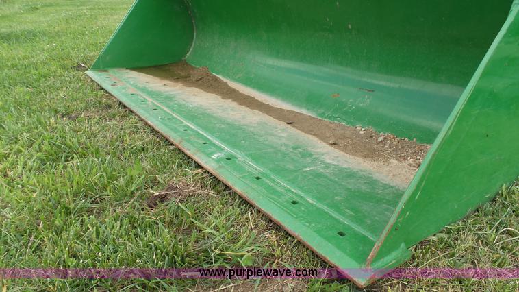 image for item K4039 John Deere 640 loader